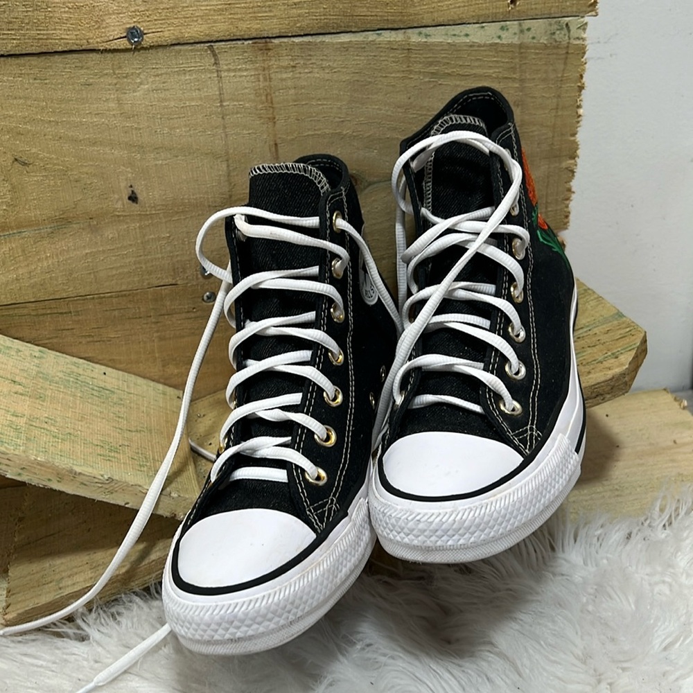 Converse - Custom Rose Design Women 8 Men 6